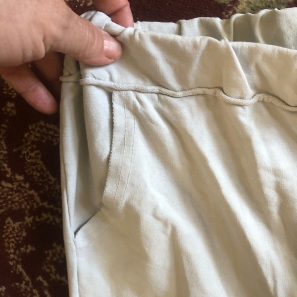 Pistache woman’s off white crop pants XL- made in Italy - made for comfort. - Picture 3 of 9